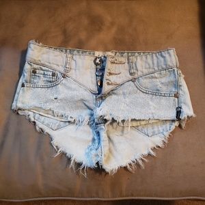 One Teaspoon shorts
